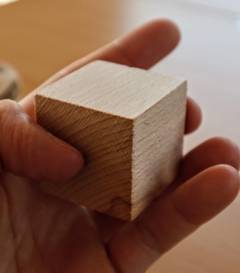 Cube - 4cm - Image 4